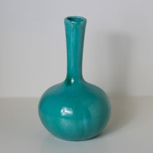 Load image into Gallery viewer, Small Blue Vase
